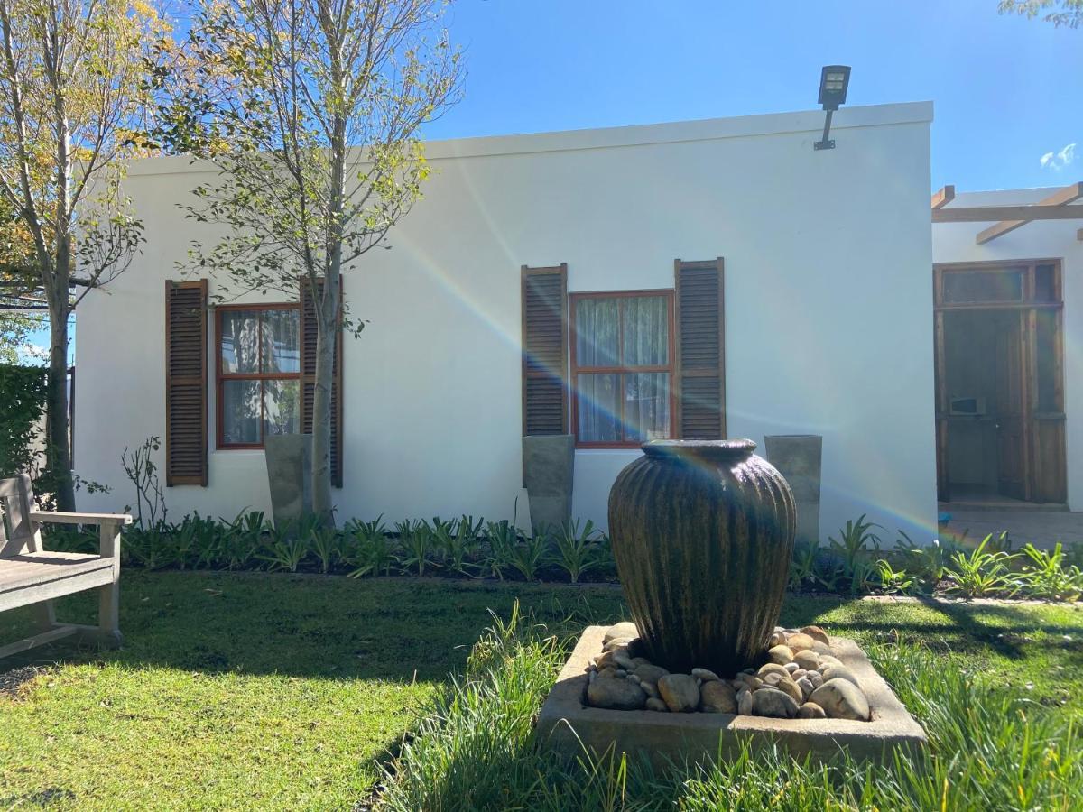 Cape Karoo Guesthouse Beaufort West Exterior photo