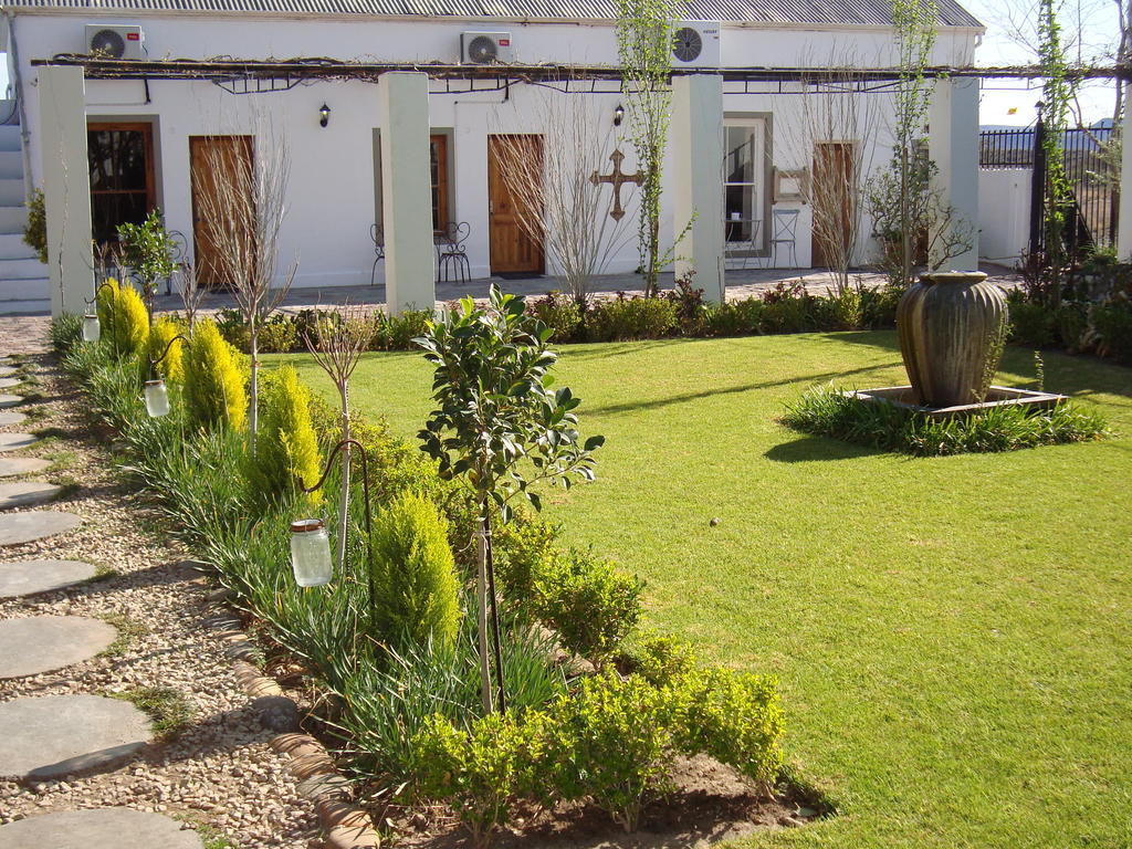Cape Karoo Guesthouse Beaufort West Exterior photo