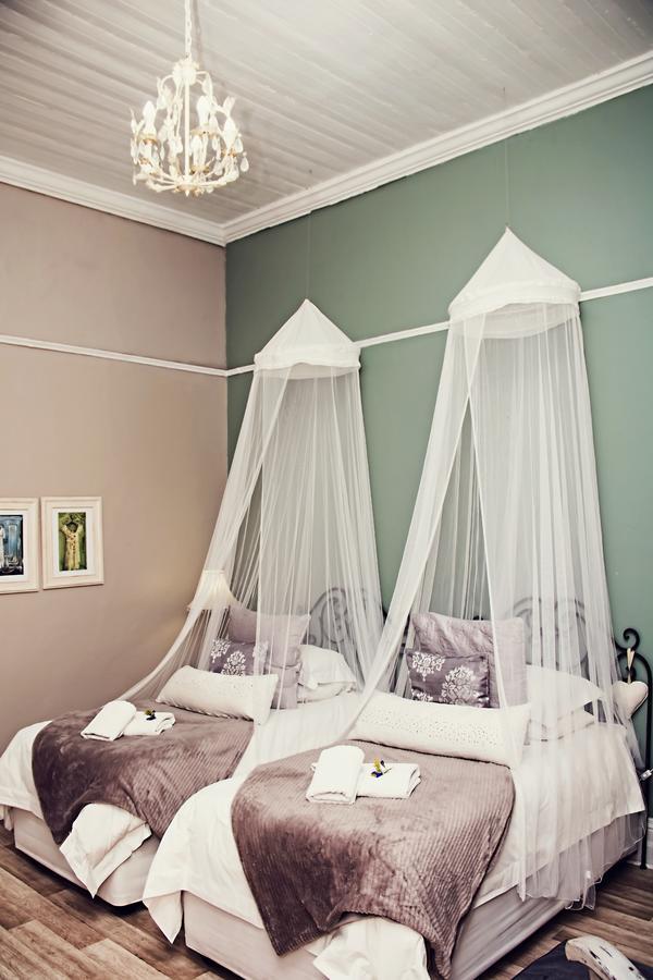 Cape Karoo Guesthouse Beaufort West Exterior photo